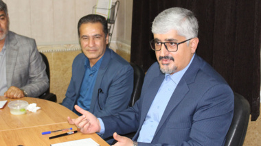 در نشست با مدیران و پژوهشگران مرکز تحقیقات و آموزش کشاورزی و منابع طبیعی استان فارس، راهکارهای تقویت پژوهش‌های کاربردی و افزایش بهره‌وری بخش کشاورزی بررسی شد