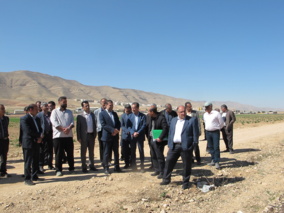 بازدید نماینده مردم کلانشهر شیراز در مجلس شورای اسلامی از ایستگاه تحقیقات کشاورزی و منابع طبیعی زرقان